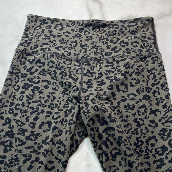 Athleta Leopard Elation Ultra High Rise Tight Powervita Spring Night - Picture 3 of 6